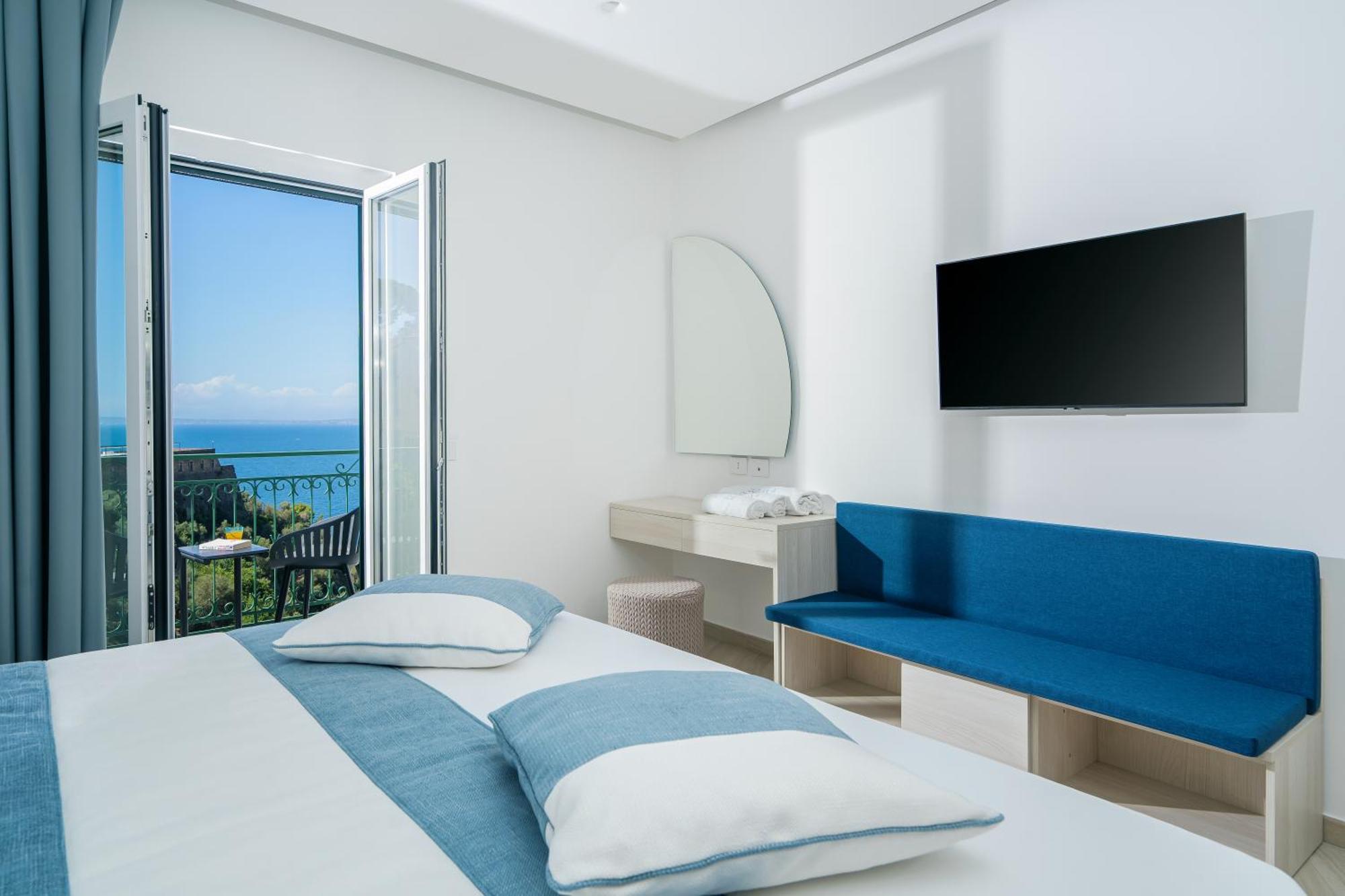 Sea View Deluxe Apartments Vico Equense Zewnętrze zdjęcie