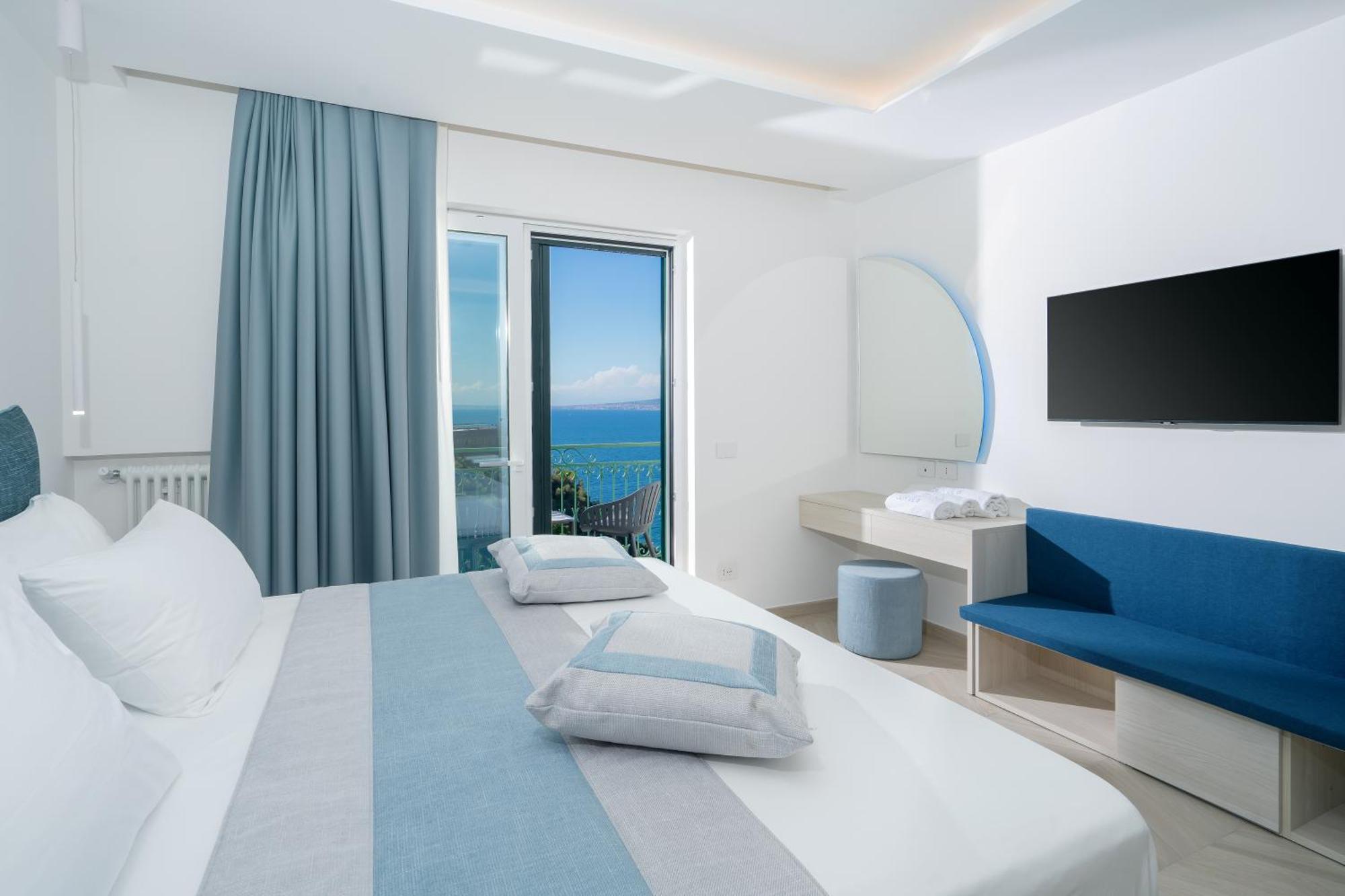 Sea View Deluxe Apartments Vico Equense Zewnętrze zdjęcie
