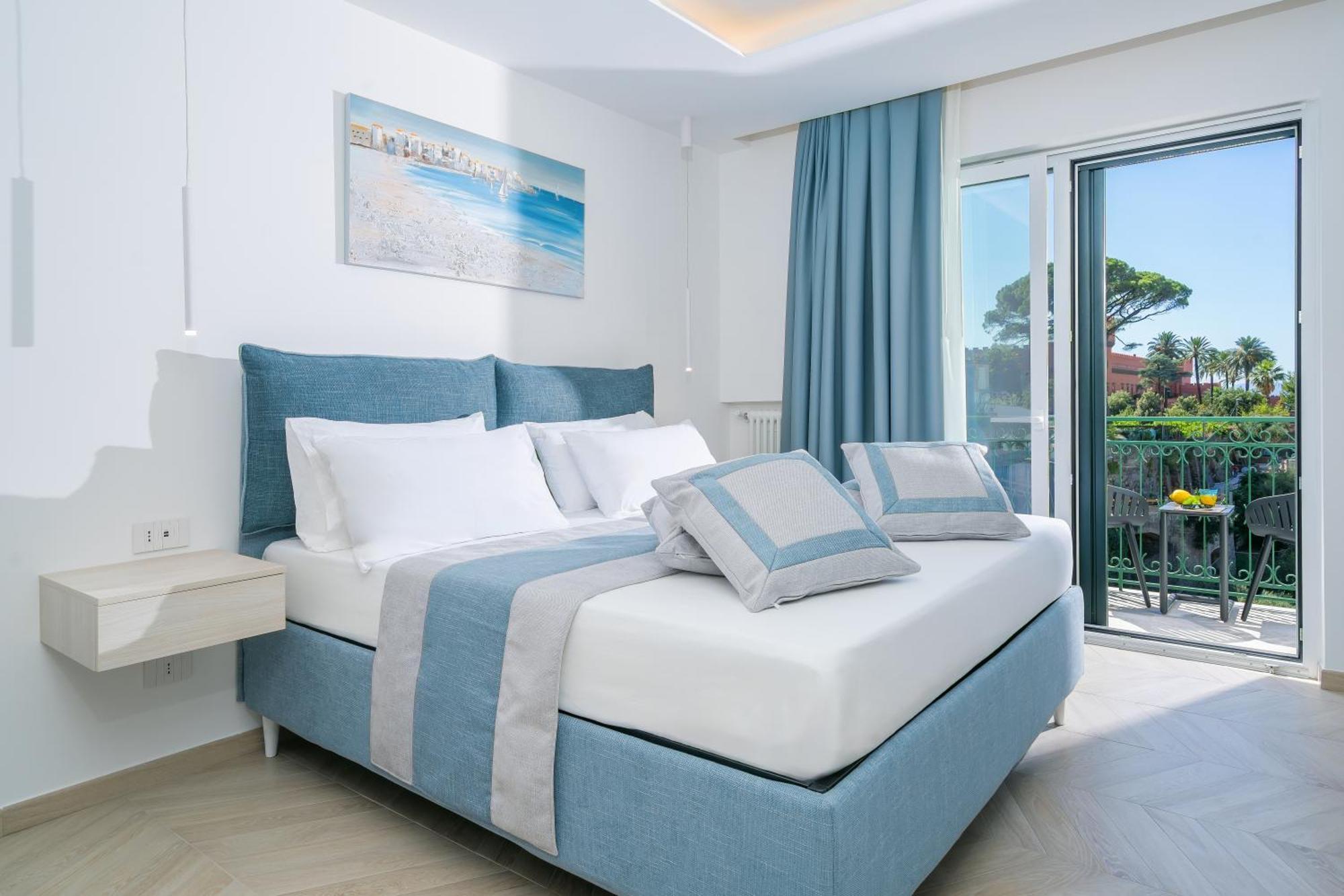 Sea View Deluxe Apartments Vico Equense Zewnętrze zdjęcie